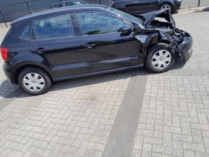 Volkswagen Polo V 1.2 12V Épave (2011, Métallisé, Noir)