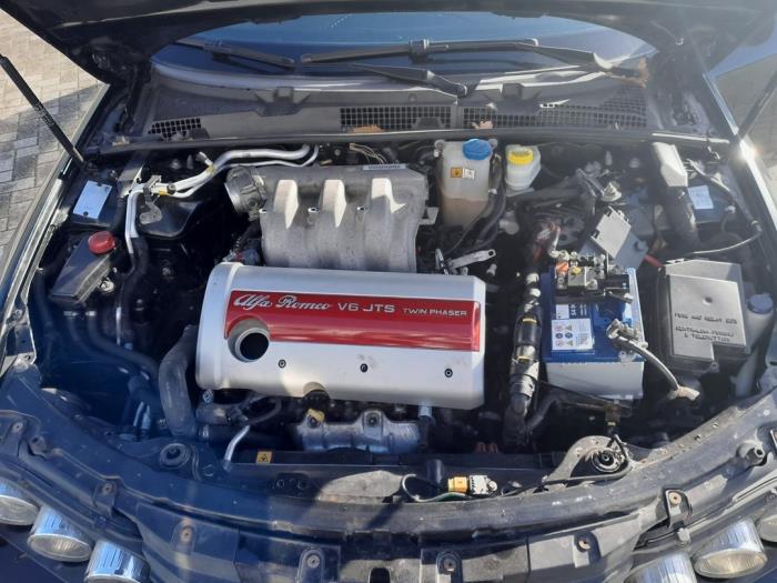 Alfa Romeo 159 3.2 JTS V6 24V Q4 Épave (2006, Noir)