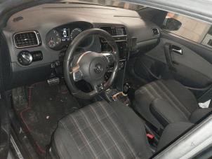 Volkswagen Polo V 1.4 GTI 16V Samochód złomowany (2011, Metalik, Srebrny)