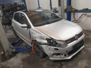 Volkswagen Polo V 1.4 GTI 16V Samochód złomowany (2011, Metalik, Srebrny)