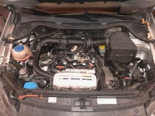Volkswagen Polo V 1.4 GTI 16V Samochód złomowany (2011, Metalik, Srebrny)