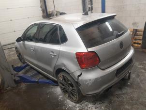 Volkswagen Polo V 1.4 GTI 16V Samochód złomowany (2011, Metalik, Srebrny)