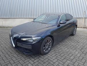 Alfa Romeo Giulia 2.2d 180 16V  (Desguace)