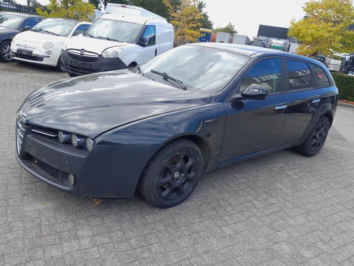Alfa Romeo 159 1.9 JTS 16V Salvage vehicle (2007, Black)