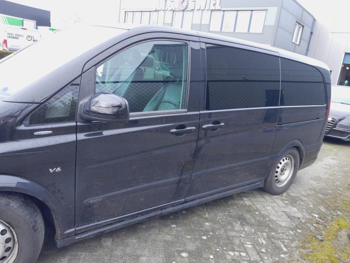 Mercedes Vito 3.0 122 CDI V6 24V Vehículo de desguace (2014, Metálico, Negro)