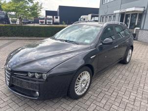 Alfa Romeo 159 Sportwagon 1.8 TBi 16V Épave (2011, Noir)