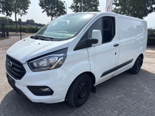 Ford Transit Custom 2.0 TDCi 16V Eco Blue 130 Vehículo de desguace (2018, Blanco)