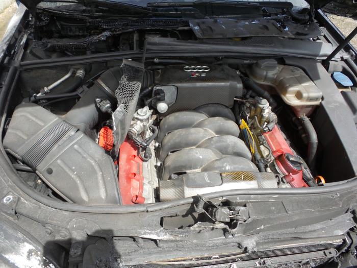 Audi RS4 Schrottauto (2008, Grau)