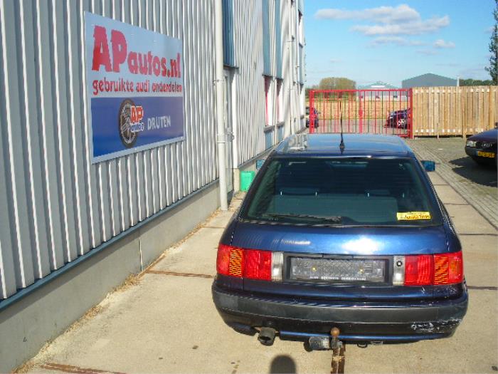 Audi 80 Avant (B4) 2.0 E,S (schrott, baujahr 1995, farbe ...