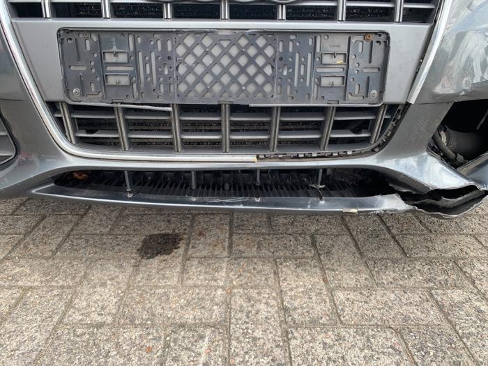 Audi A4 Avant 2.0 TFSI 16V Skadat fordon (2010, GRIJS)