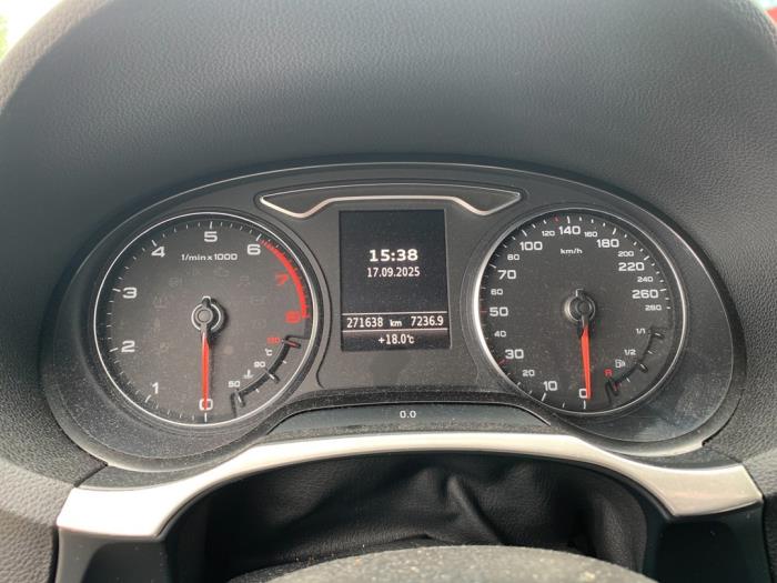 Audi A3 Sportback 1.4 TFSI 16V Skadat fordon (2013, ZWART)