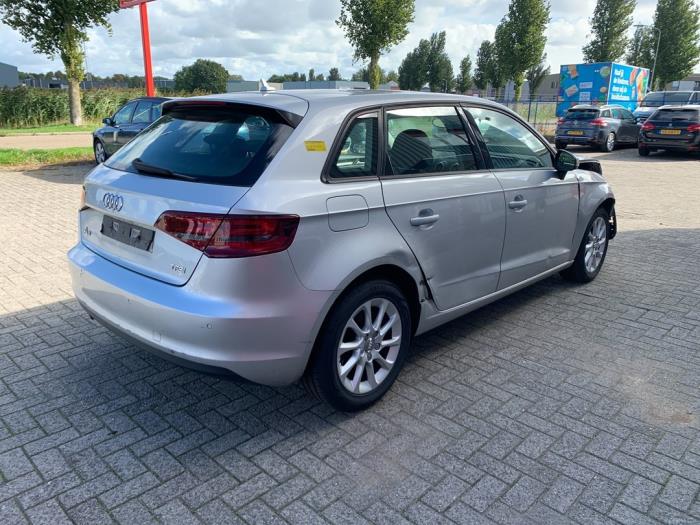 Audi A3 Sportback 1.4 TFSI 16V Schrottauto (2013, Grau)