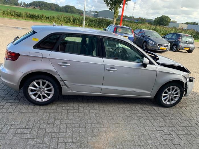 Audi A3 Sportback 1.4 TFSI 16V Schrottauto (2013, Grau)