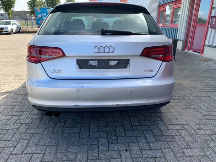 Audi A3 Sportback 1.4 TFSI 16V Schrottauto (2013, Grau)