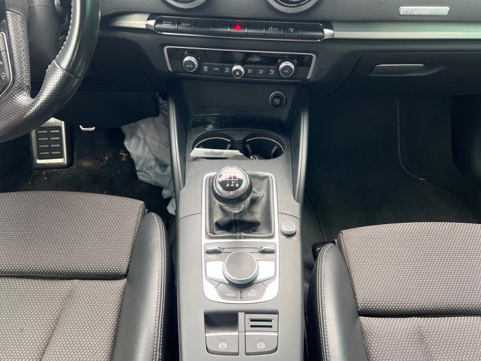 Audi A3 Sportback 1.4 TFSI ACT Ultra 16V Skrotfordon (2017, BLAUW)
