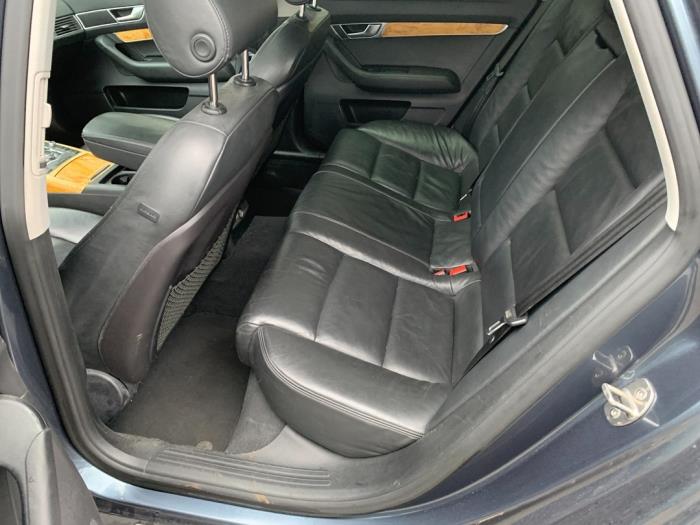 Audi A6 Avant 4.2 V8 40V Quattro Coche dañado (2005, Azul)