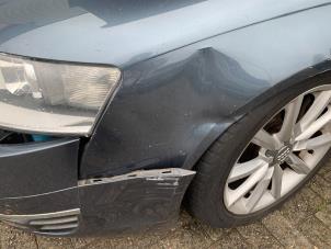 Audi A6 Avant 4.2 V8 40V Quattro Coche dañado (2005, Azul)