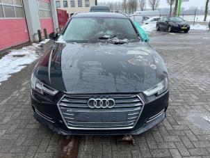 Audi A4 Avant 2.0 TDI Ultra 16V Épave (2017, Noir)