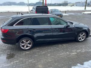 Audi A4 Avant 2.0 TDI Ultra 16V Épave (2017, Noir)