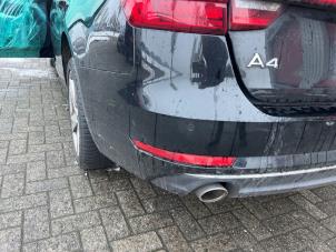 Audi A4 Avant 2.0 TDI Ultra 16V Épave (2017, Noir)