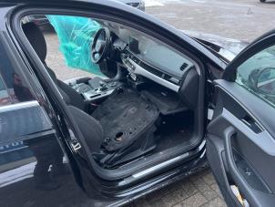 Audi A4 Avant 2.0 TDI Ultra 16V Épave (2017, Noir)