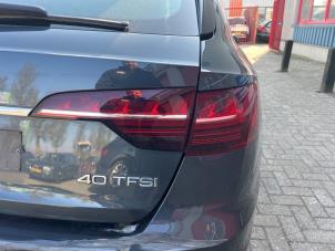 Audi A4 Avant 2.0 40 TFSI Mild Hybrid 16V Épave (2020, Gris)