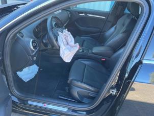 Audi A3 Sportback 1.6 TDI 16V Épave (2013, Noir)