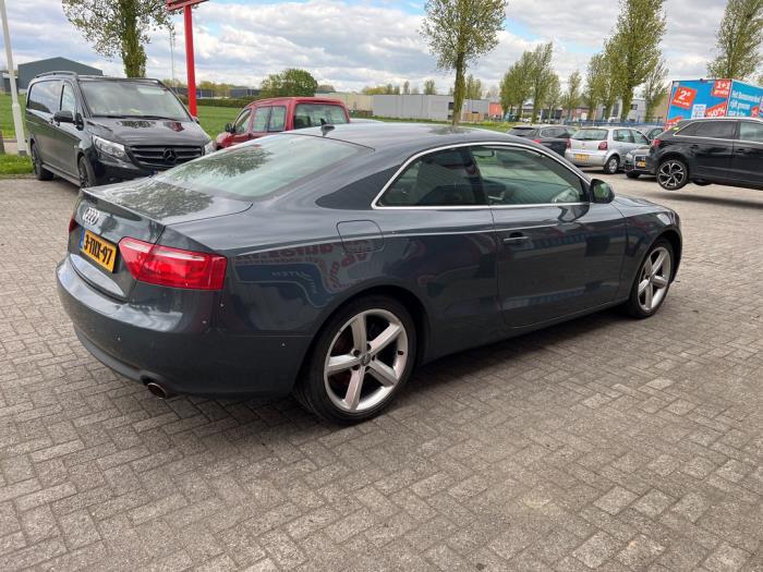 Audi A5 3.2 FSI V6 24V Quattro Unfallauto (2007, Grau)
