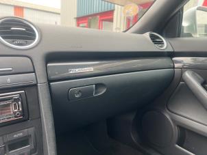 Audi A4 Cabriolet 3.0 V6 30V Coche dañado (2004, Gris)