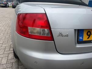 Audi A4 Cabriolet 3.0 V6 30V Coche dañado (2004, Gris)