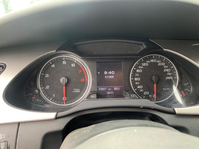 Audi A4 Avant 2.0 TFSI 16V Quattro Coche dañado (2009, Negro)