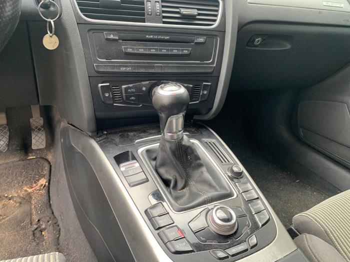 Audi A4 Avant 2.0 TFSI 16V Quattro Coche dañado (2009, Negro)