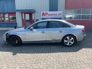 Audi A4 2.0 TDI 16V Vehículo de desguace (2015)