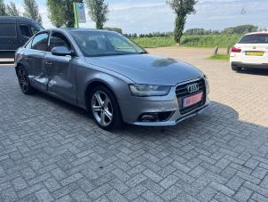 Audi A4 2.0 TDI 16V Vehículo de desguace (2015)