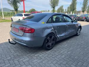 Audi A4 2.0 TDI 16V Vehículo de desguace (2015)