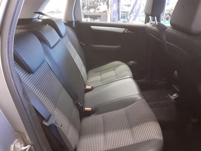 Mercedes B 2.0 B-200 CDI 16V Schrottauto (2008, Grau)