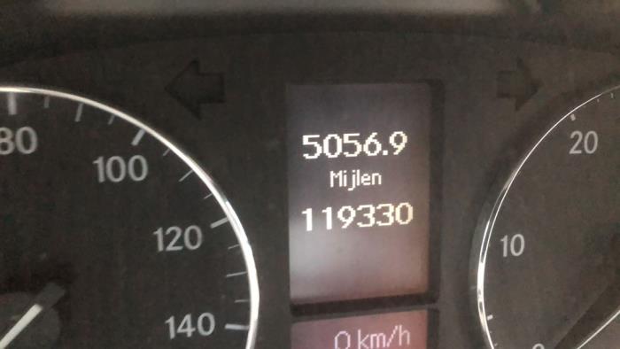 Mercedes C 3.0 C-320 CDI V6 24V Salvage vehicle (2005, Black)