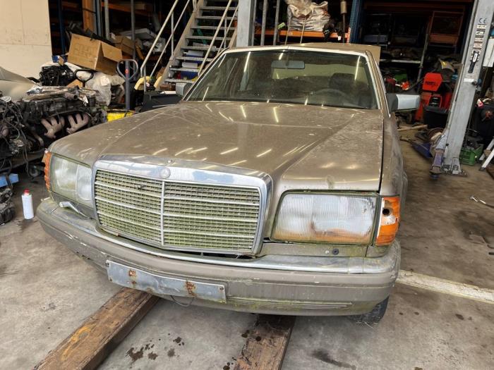 Mercedes S 420 SE,SEL Salvage vehicle (1988)