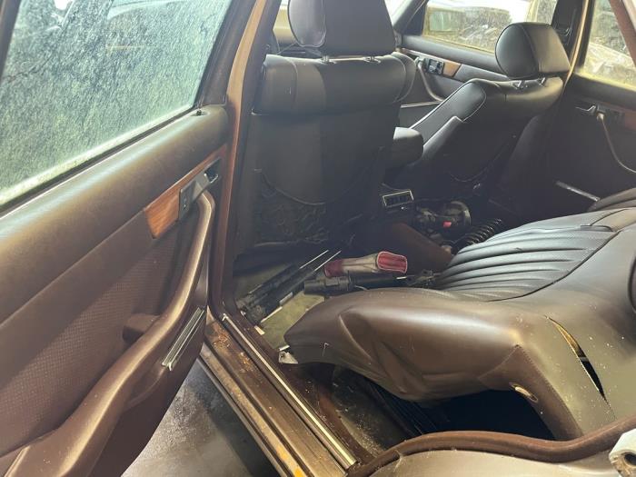 Mercedes S 420 SE,SEL Salvage vehicle (1988)