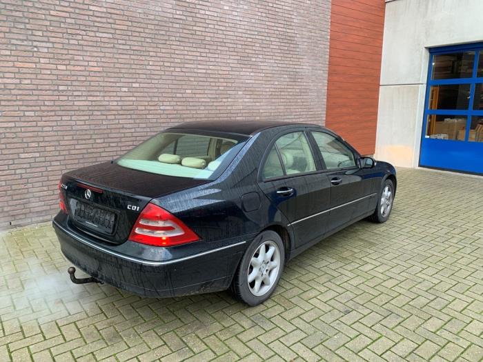 Mercedes C 2.7 C-270 CDI 20V Vehículo de desguace (2004, Metálico, Negro)