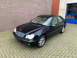 Mercedes C 2.7 C-270 CDI 20V Vehículo de desguace (2004, Metálico, Negro)
