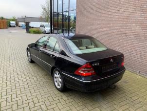 Mercedes C 2.7 C-270 CDI 20V Vehículo de desguace (2004, Metálico, Negro)