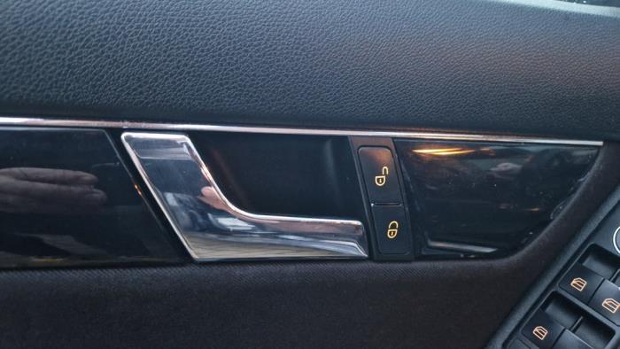 Mercedes C 1.8 C-200K 16V Vehículo de desguace (2007, Oscuro, Gris)