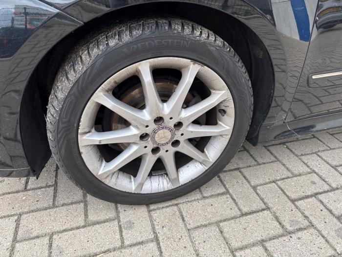 Mercedes B 2.0 B-200 16V Turbo Épave (2007, Métallisé, Noir)