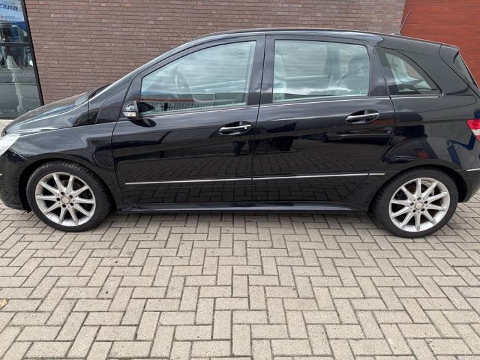 Mercedes B 2.0 B-200 16V Turbo Épave (2007, Métallisé, Noir)