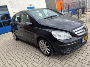 Mercedes B 2.0 B-200 16V Turbo Épave (2007, Métallisé, Noir)
