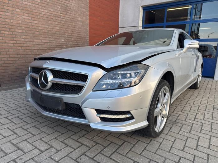Mercedes CLS Shooting Brake 350 CDI BlueEfficiency 3.0 V6 24V Salvage vehicle (2013, Metallic, Silver grey)