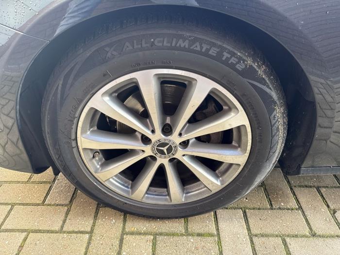 Mercedes E Estate E-200d 2.0 Turbo 16V Skrotfordon (2017, METALLIC ZWART)