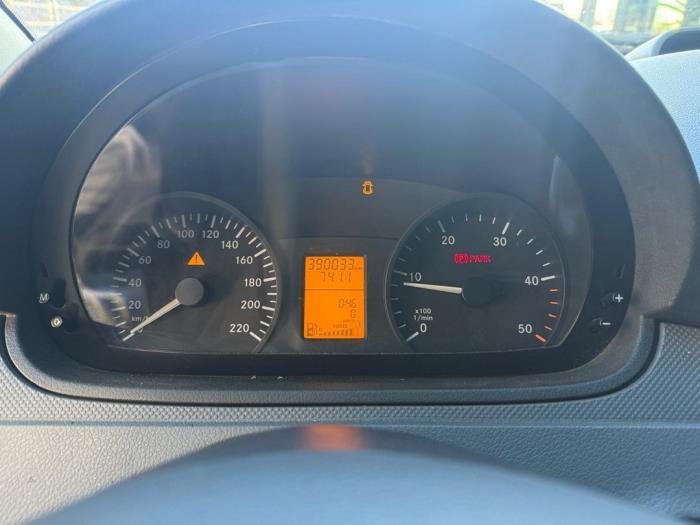 Mercedes Vito 2.2 109 CDI 16V Vehículo de desguace (2008, Metálico, Gris plateado)