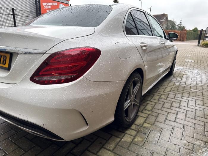 Mercedes C C-200 2.0 CGI 16V Vehículo de desguace (2018, Blanco)